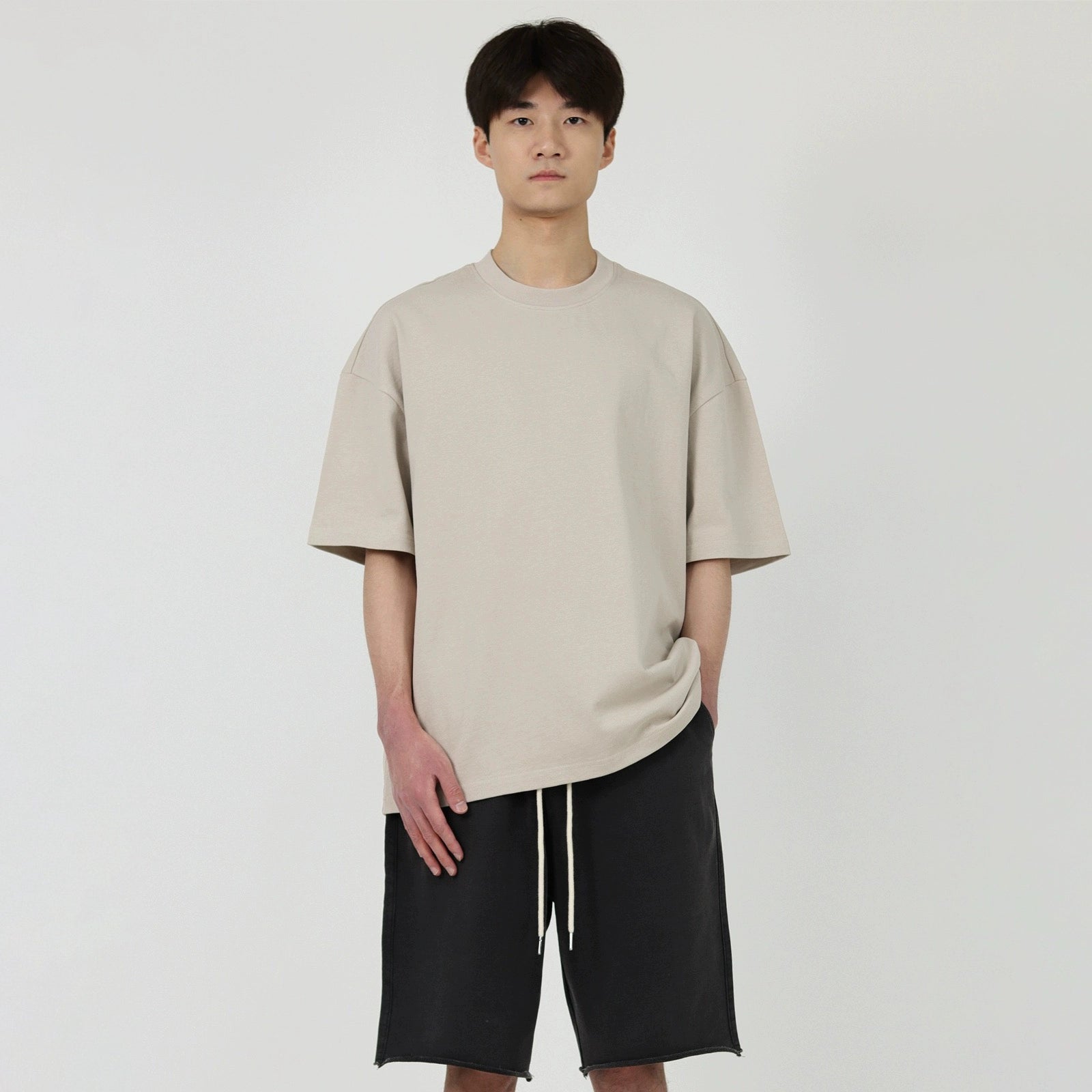 Dropped Shoulders Oversized Solid Color T-shirt